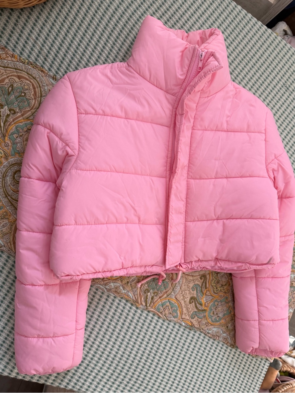 New Shein Cropped Pink Puffer Jacket Coat Tagged Small.. fits XS
